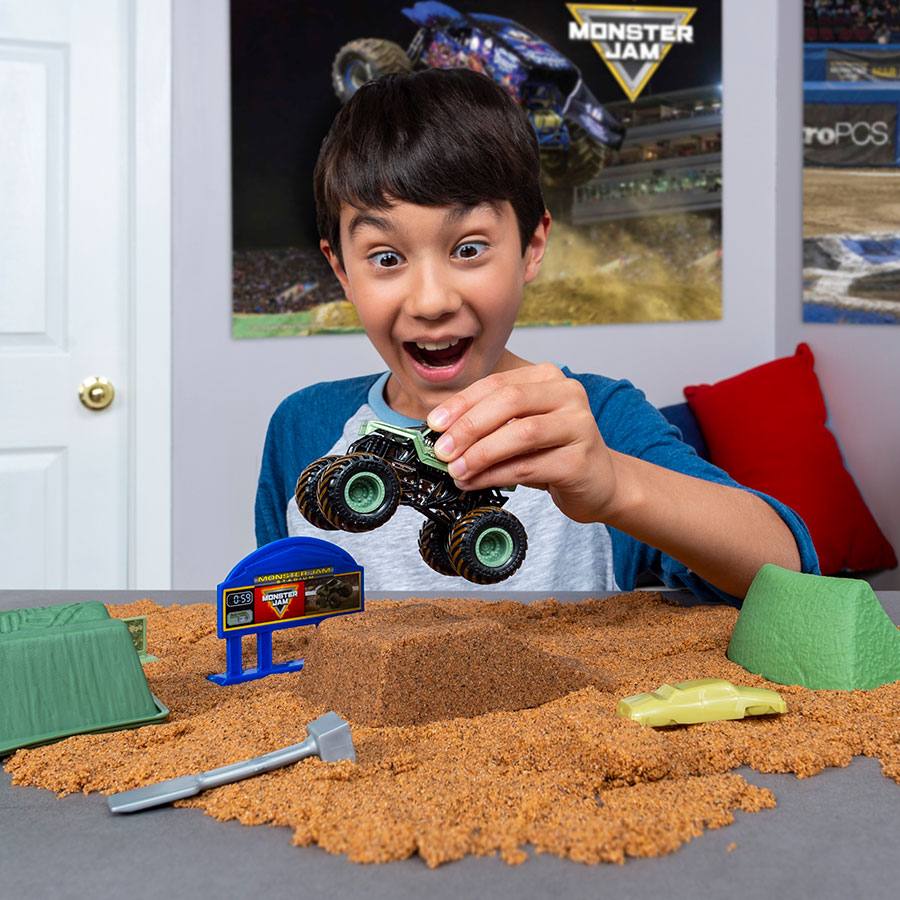 61925876-003-MJ-KINETIC-DIRT-DELUXE-SET.jpg