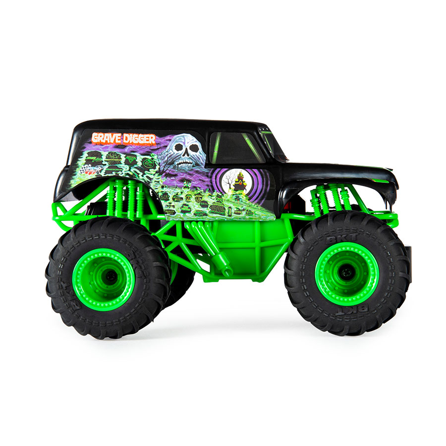 61926681-002-MJ-GRAVE-DIGGER.jpg