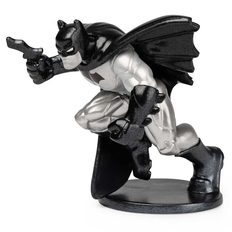 61927802-012-BAT-5CM-FIGURAS-SDO.jpg