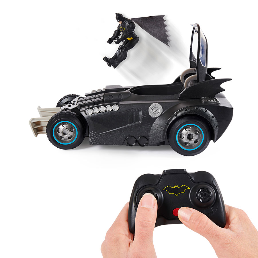 61929230-003-BAT-BATMOVIL-RC-LANZA-Y-DEFIENDE.jpg