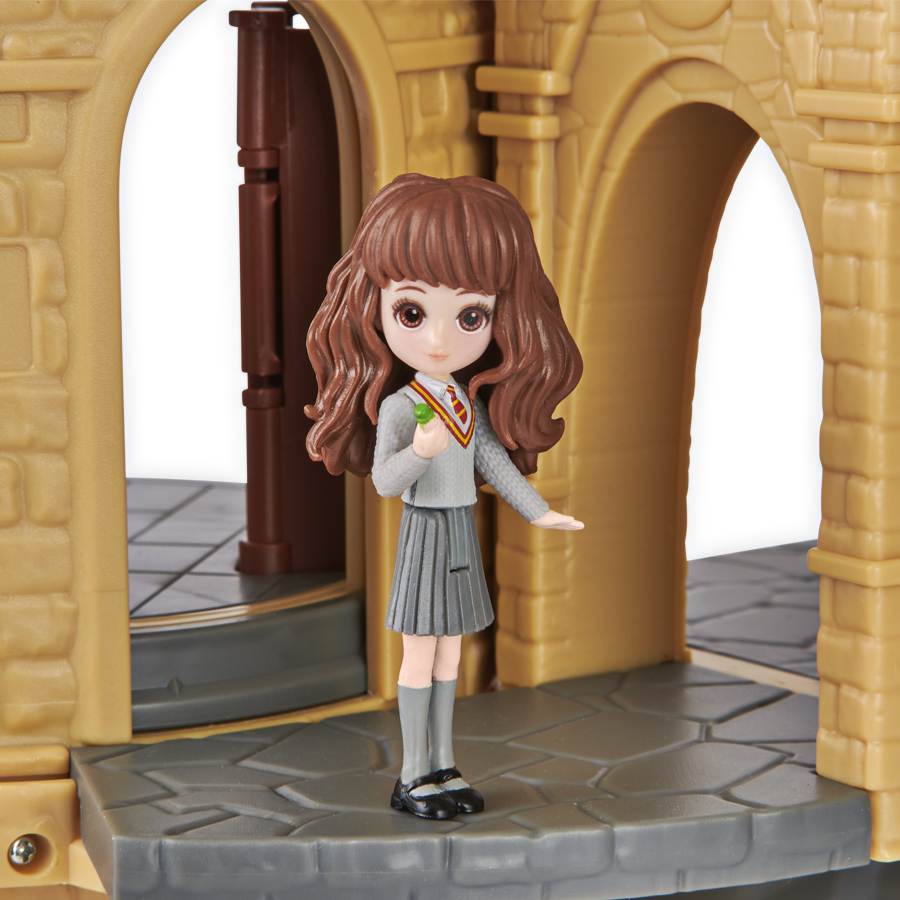 61922200-005-HP-WW-CASTILLO-DE-HOGWARTS.jpg