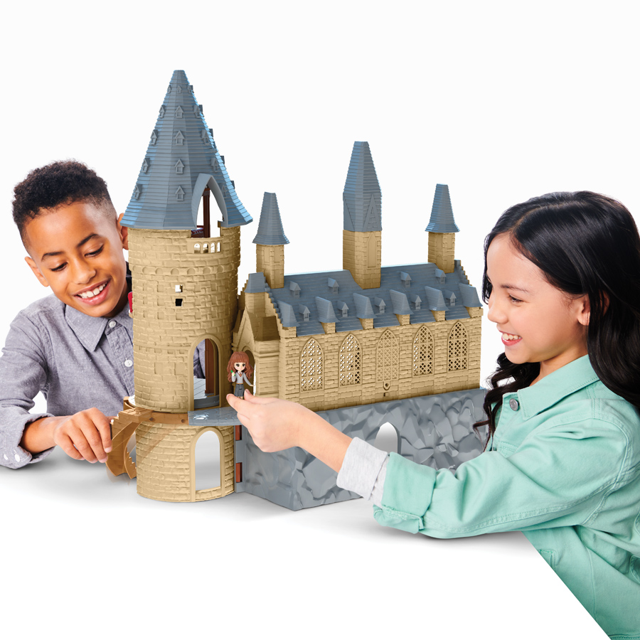 61922200-006-HP-WW-CASTILLO-DE-HOGWARTS.jpg