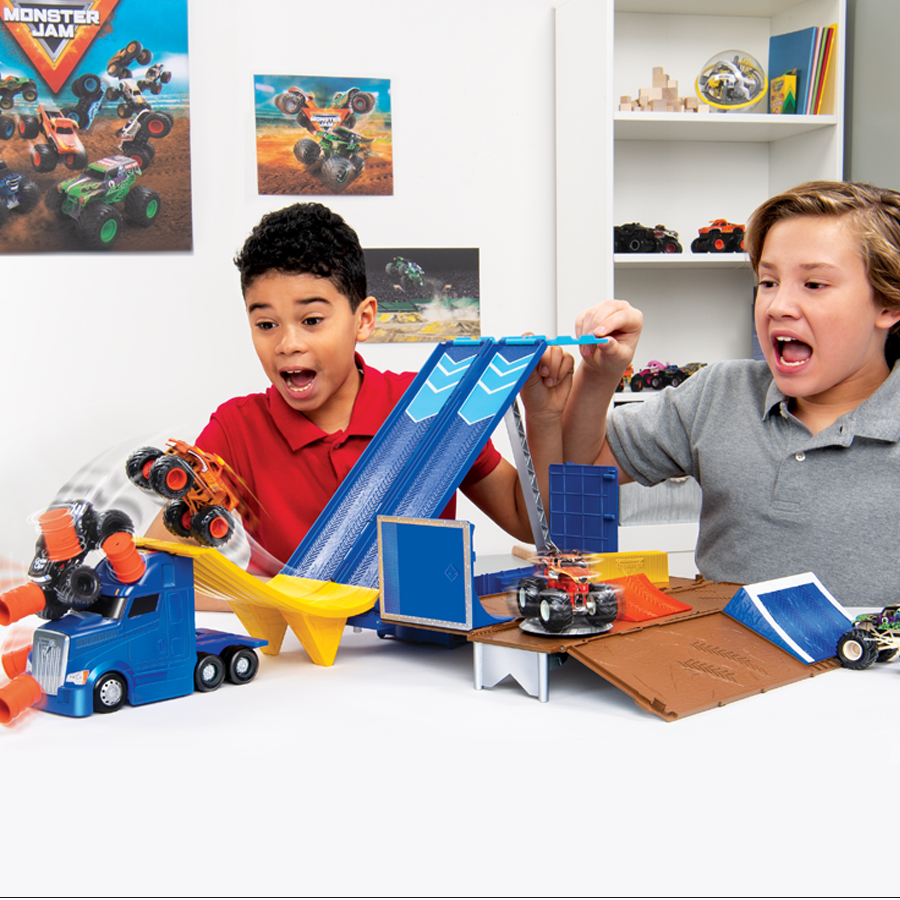 61925881-006-MJAM-MONSTER-JAM-TRAILER-TRANSFORMABLE.jpg